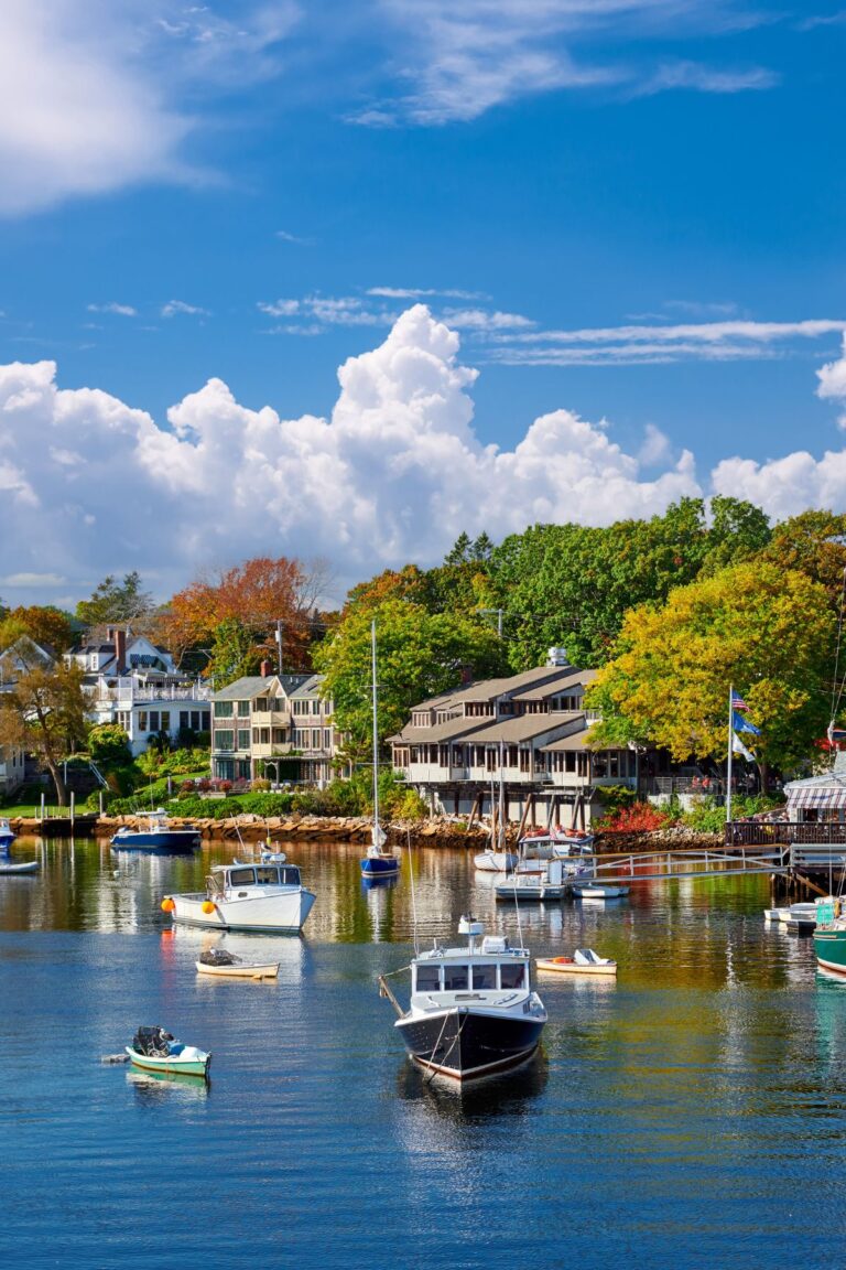 10 Prettiest Coastal Towns in Maine to Visit This Year